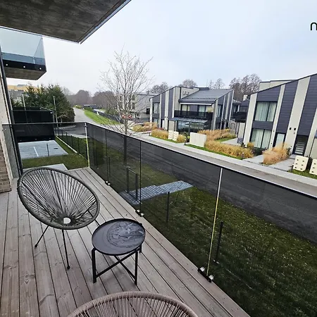 Apartment By Monto Palanga